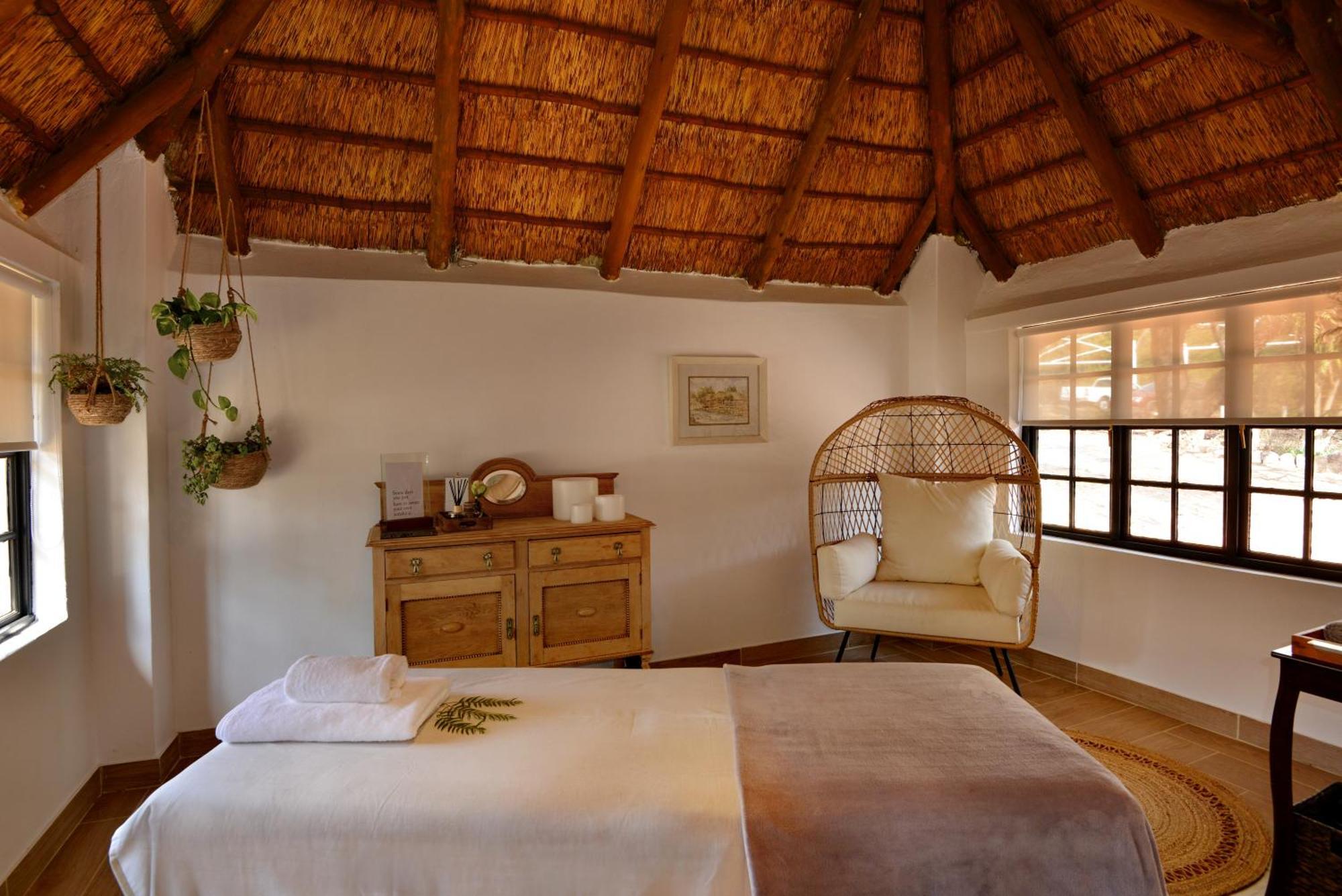 Thanda Manzi Country Hotel เซนทูเรียน ภายนอก รูปภาพ