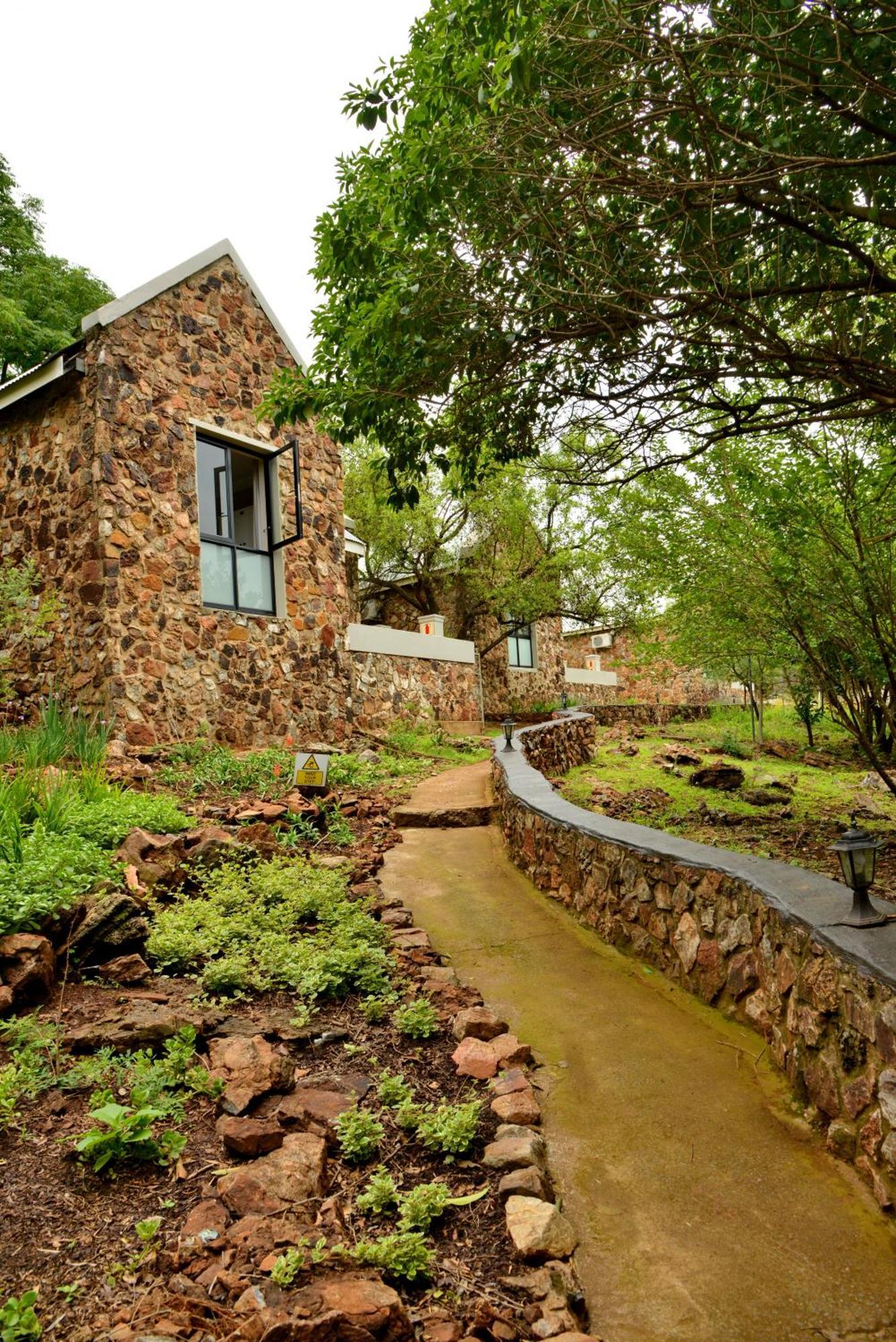 Thanda Manzi Country Hotel เซนทูเรียน ภายนอก รูปภาพ